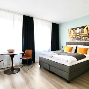 Arthouse Im Pantaleonsviertel Cologne